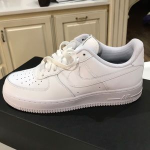 Brand new women’s Nike Air Force 1